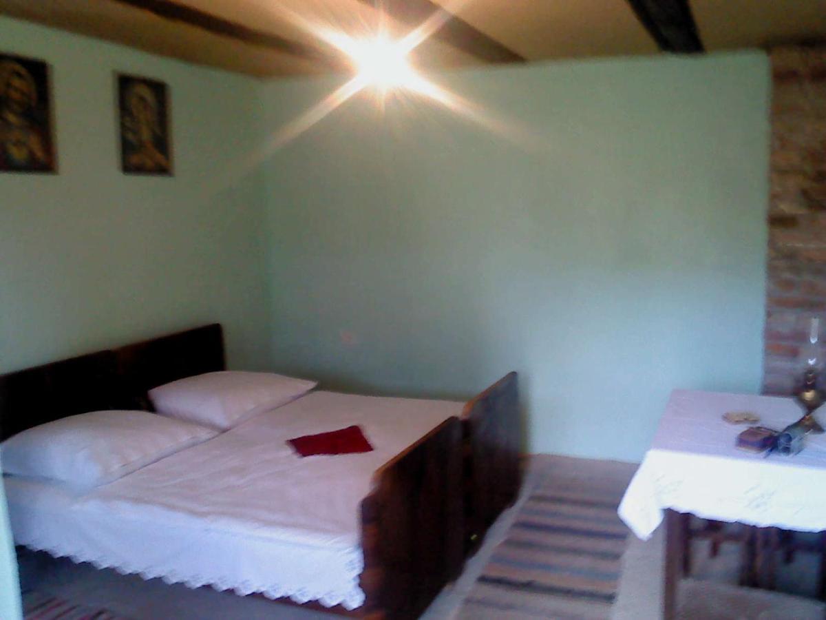 Bed and Breakfast Snasini Kucari Gradiste Exterior foto